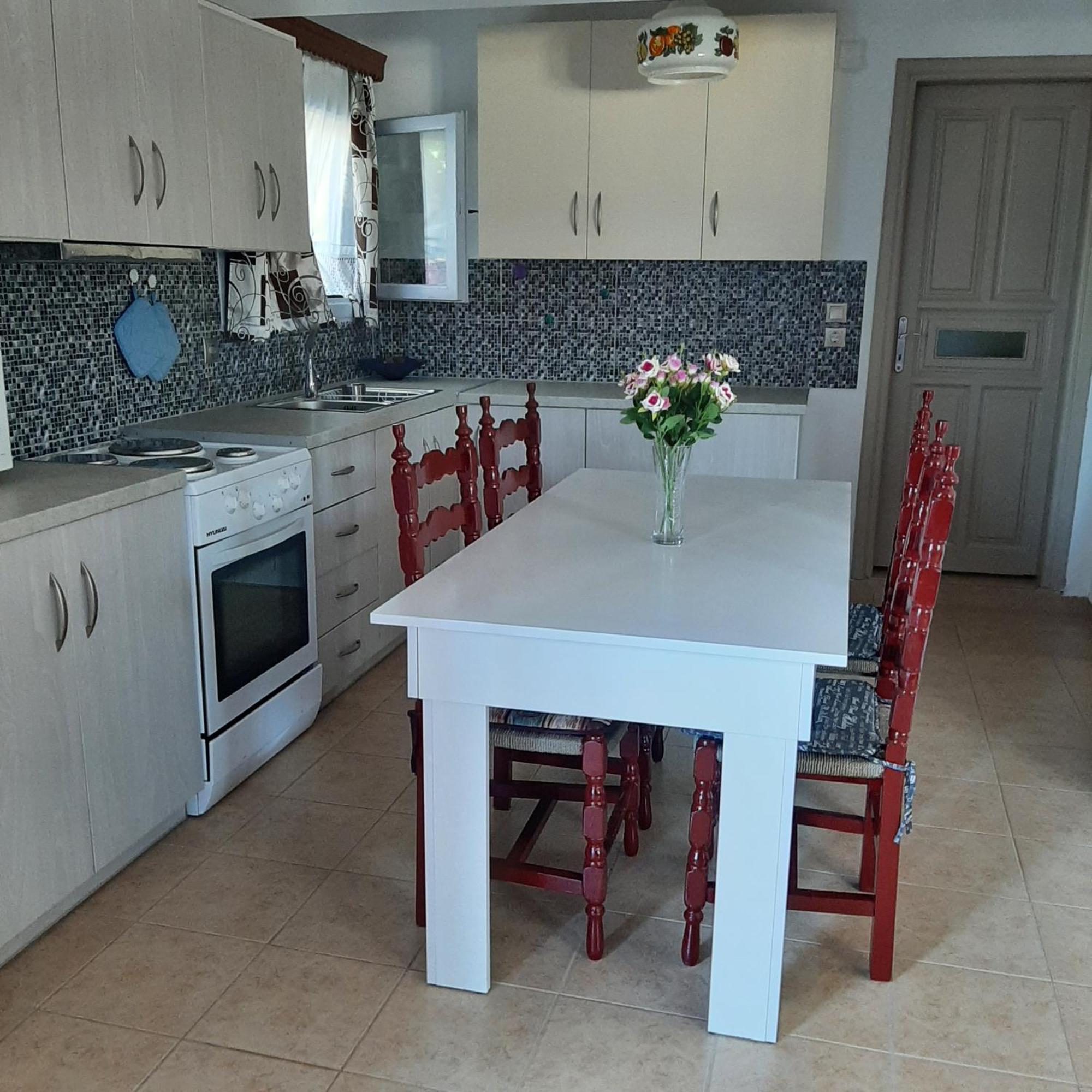 Ada'S House Apartment มิทิคาส ภายนอก รูปภาพ